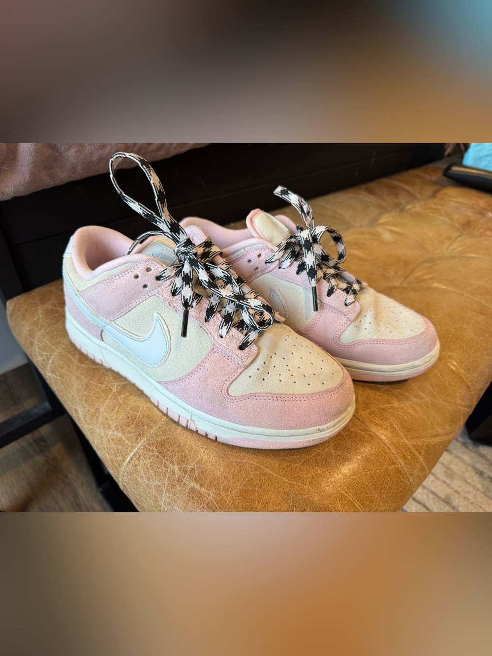 Women’s Nike Dunk Low LX "Pink Foam" Code: DV3054-600 Size 8 VGUC